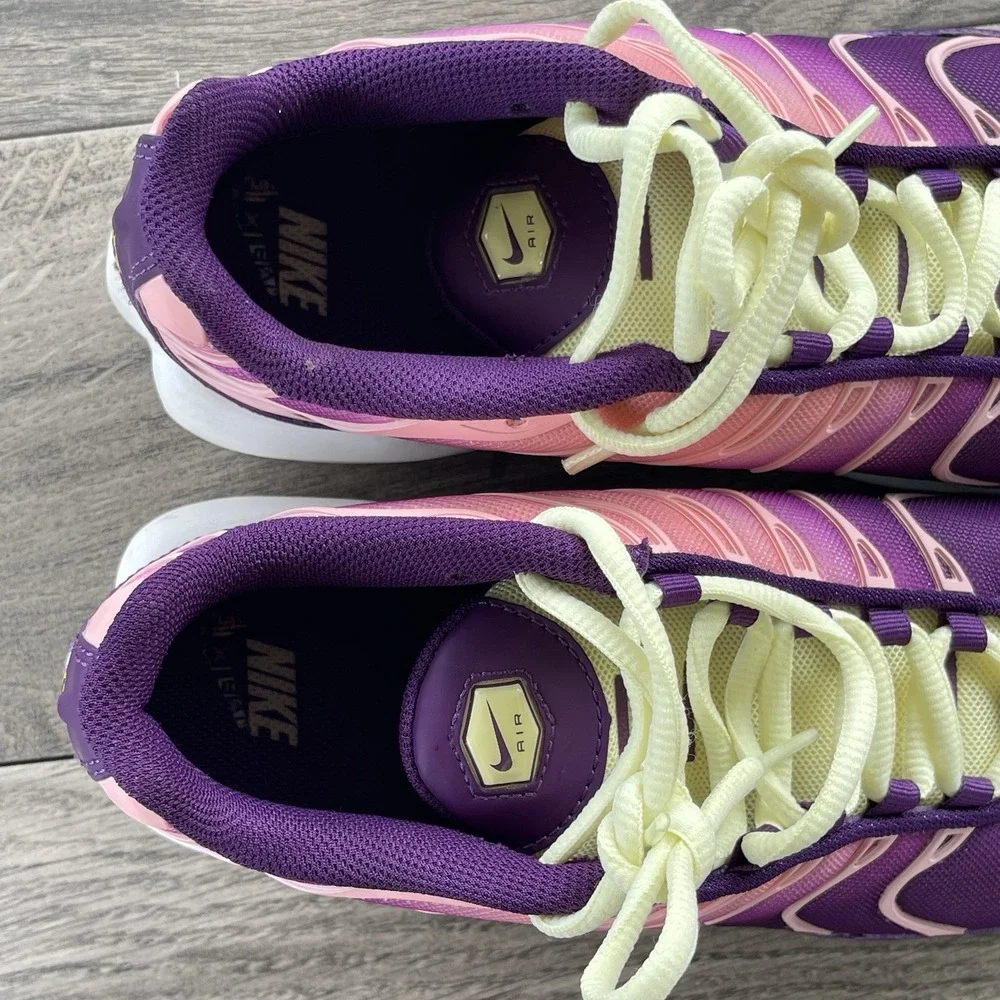 Nike Air Max Plus TN‎ Running Shoes Youth 7Y Lucky Charms Purple Sneakers AV7962